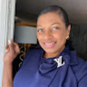 Meet your Posher,  Mega